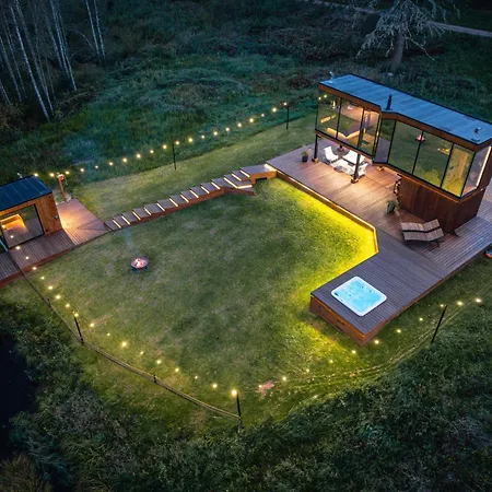 Ojasaaro Glass With Sauna & Hot Tub Villa Lueuetsepa